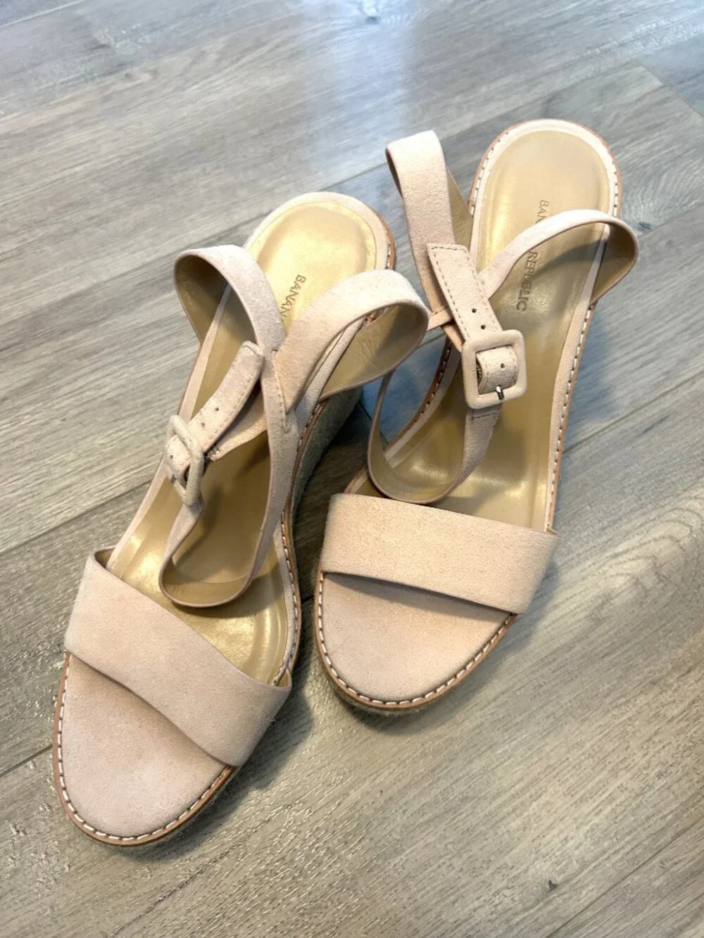 NWOT Banana Republic Espadrille wedge sandals, size 10